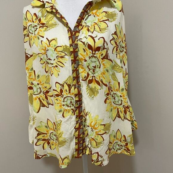 Free People Good Vibrations Yellow Sunflower Button Down Blouse Size S NWT - Picture 2 of 10
